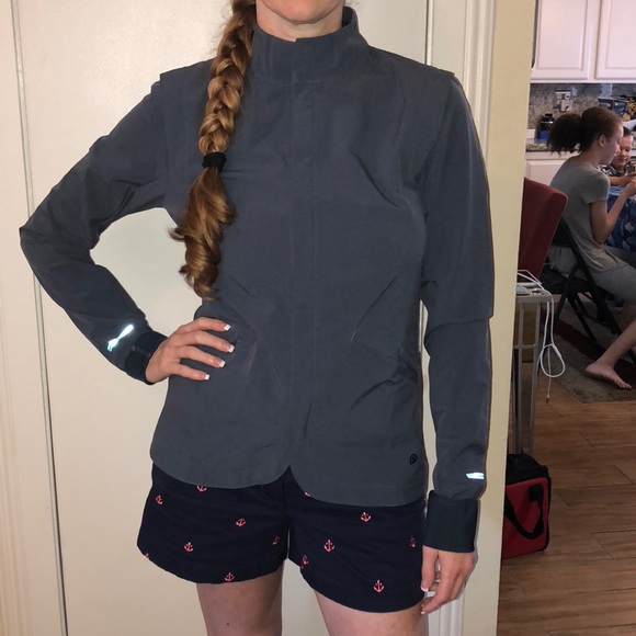 Brooks Jackets & Blazers - NWOT Brooks pure project size S P/ch jacket